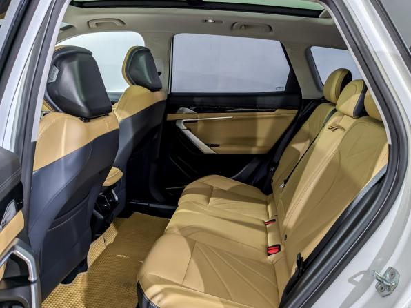 Geely Boyue L I с пробегом 2023 года, цена 2 370 000 рублей, 41973 км, внедорожник, Автокод Объявления