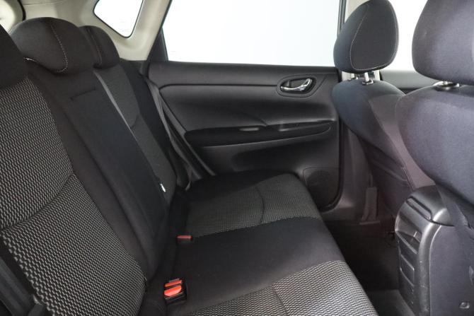 Nissan Tiida II с пробегом 2015 года, цена 899 000 рублей, 188300 км, хэтчбек, Автокод Объявления