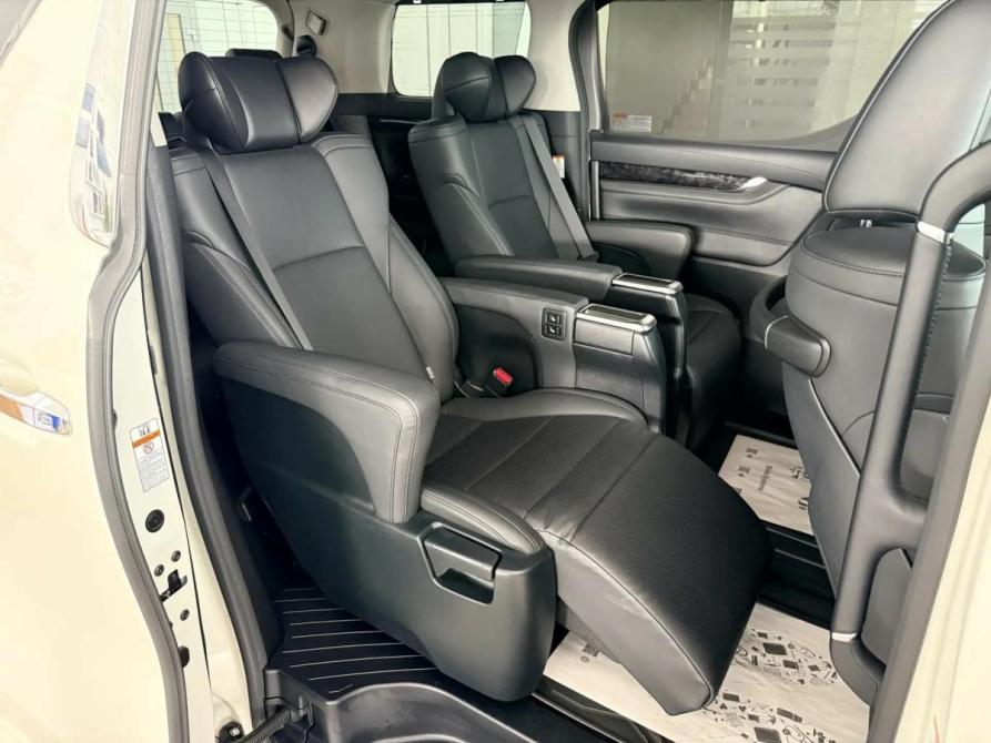Toyota Alphard III Рестайлинг Пермь  - изображение 19