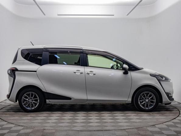 Toyota Sienta II с пробегом 2017 года, цена 1 460 000 рублей, 76934 км, компактвэн, Автокод Объявления