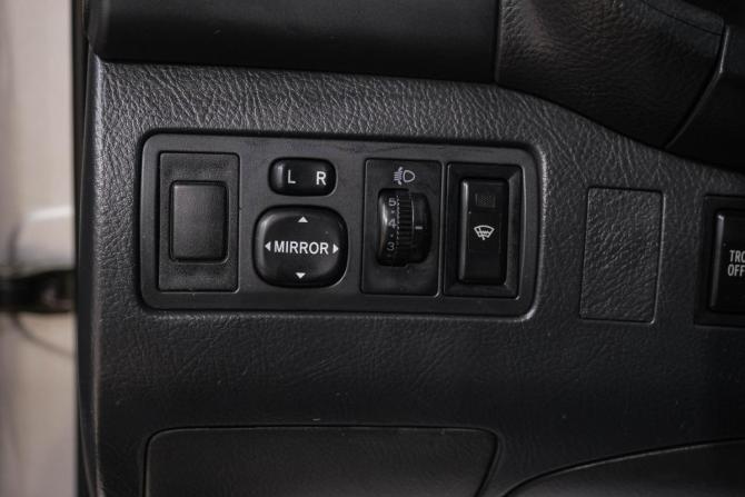 Toyota Avensis II Рестайлинг с пробегом 2006 года, цена 619 000 рублей, 330000 км, седан, Автокод Объявления