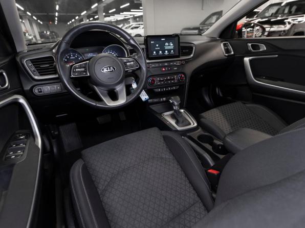 Kia Ceed III с пробегом 2019 года, цена 1 755 000 рублей, 57082 км, универсал, Автокод Объявления