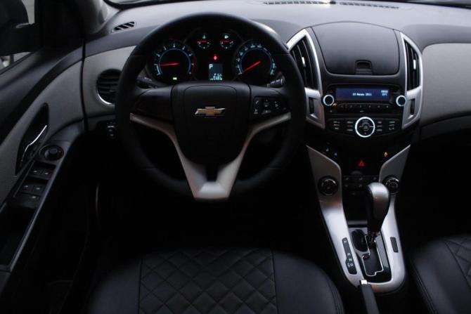 Chevrolet Cruze I Рестайлинг с пробегом 2014 года, цена 945 000 рублей, 102259 км, хэтчбек, Автокод Объявления