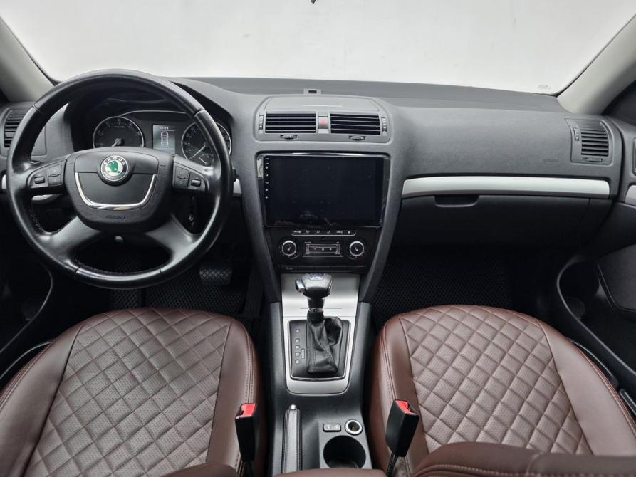 Skoda Octavia II (A5) Рестайлинг Москва  - изображение 11