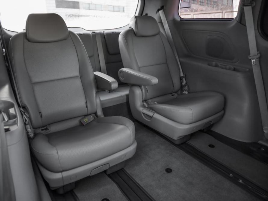 Kia Carnival III Санкт-Петербург  - изображение 28