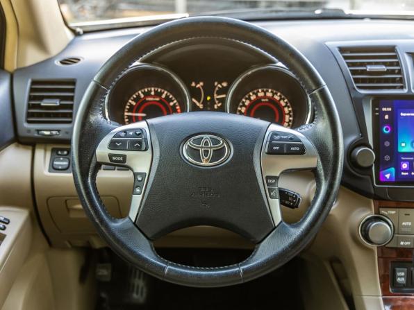 Toyota Highlander II (XU40) Рестайлинг с пробегом 2012 года, цена 1 798 000 рублей, 222317 км, внедорожник, Автокод Объявления