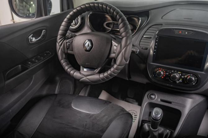 Renault Kaptur I с пробегом 2019 года, цена 1 529 000 рублей, 76500 км, внедорожник, Автокод Объявления