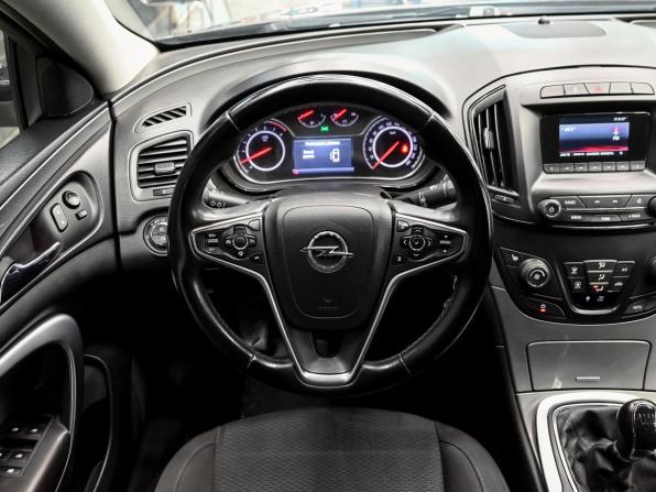 Opel Insignia I Рестайлинг с пробегом 2013 года, цена 950 000 рублей, 129090 км, седан, Автокод Объявления