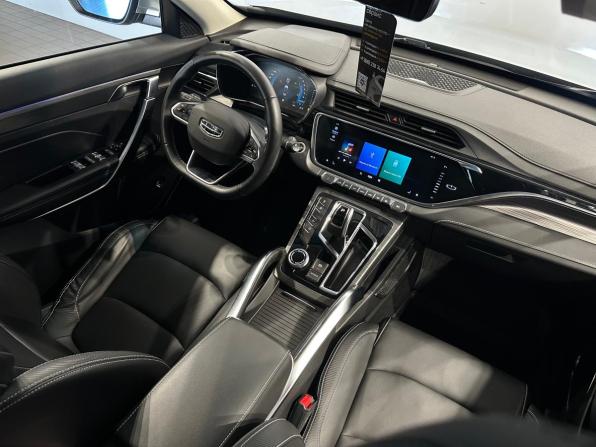 Geely Atlas Pro с пробегом 2023 года, цена 2 190 000 рублей, 40186 км, внедорожник, Автокод Объявления