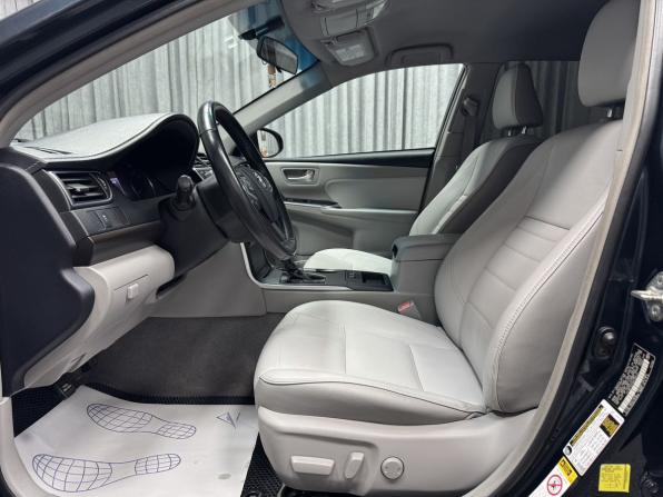 Toyota Camry VII (XV50) Рестайлинг с пробегом 2016 года, цена 2 400 000 рублей, 156763 км, седан, Автокод Объявления