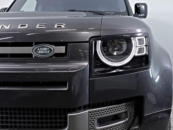 Land Rover Defender II с пробегом 2021 года, цена 4 150 000 рублей, 240275 км, внедорожник, Автокод Объявления