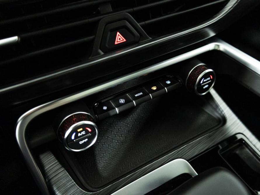 Geely Tugella I Рестайлинг Санкт-Петербург  - изображение 21