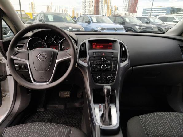 Opel Astra J с пробегом 2012 года, цена 829 000 рублей, 102000 км, хэтчбек, Автокод Объявления