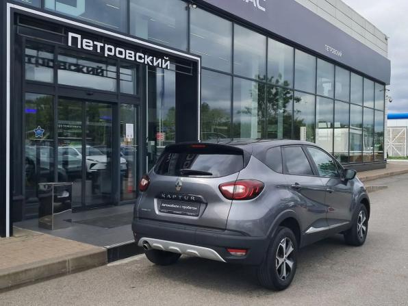 Renault Kaptur I с пробегом 2018 года, цена 970 000 рублей, 230104 км, внедорожник, Автокод Объявления