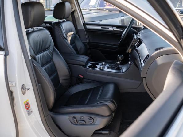 Volkswagen Touareg II с пробегом 2014 года, цена 1 920 000 рублей, 198311 км, внедорожник, Автокод Объявления