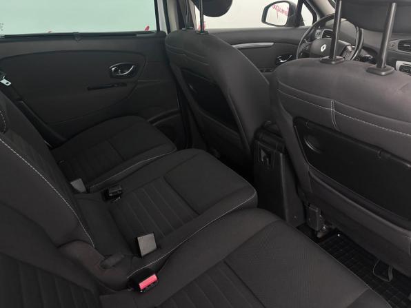 Renault Scenic III Рестайлинг 2 с пробегом 2016 года, цена 1 099 000 рублей, 242001 км, минивэн, Автокод Объявления