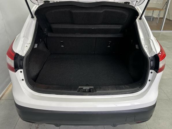 Nissan Qashqai II с пробегом 2018 года, цена 1 945 000 рублей, 154657 км, внедорожник, Автокод Объявления