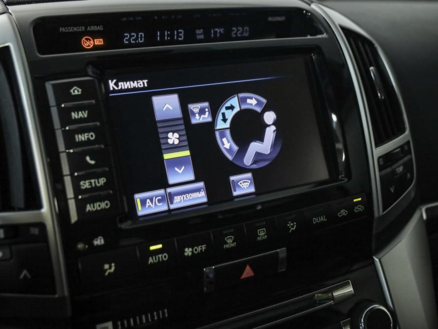 Toyota Land Cruiser 200 Series Рестайлинг 1 Санкт-Петербург  - изображение 16