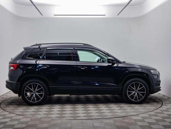Skoda Karoq I с пробегом 2020 года, цена 2 095 000 рублей, 110000 км, внедорожник, Автокод Объявления
