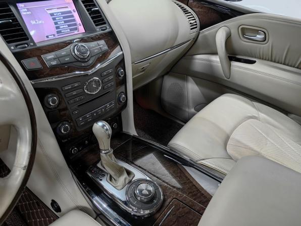 Infiniti QX56 II с пробегом 2012 года, цена 2 250 000 рублей, 205000 км, внедорожник, Автокод Объявления
