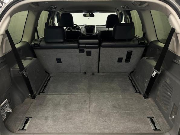Toyota Land Cruiser Prado 150 Series с пробегом 2012 года, цена 2 600 000 рублей, 355083 км, внедорожник, Автокод Объявления