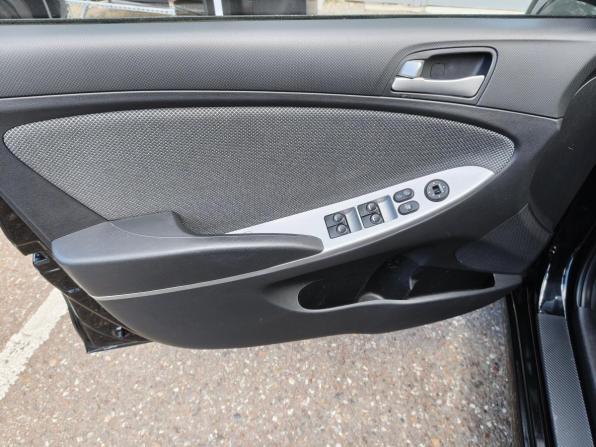 Hyundai Solaris I с пробегом 2014 года, цена 751 900 рублей, 79804 км, хэтчбек, Автокод Объявления