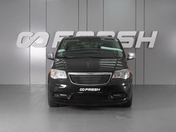 Chrysler Voyager V Рестайлинг с пробегом 2014 года, цена 1 885 000 рублей, 225167 км, минивэн, Автокод Объявления