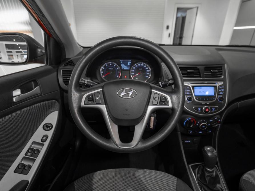 Hyundai Solaris I Москва  - изображение 10