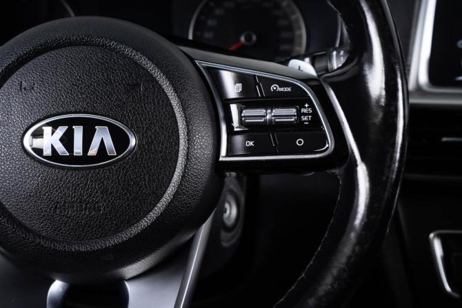 Kia Optima IV Рестайлинг с пробегом 2019 года, цена 1 299 000 рублей, 185000 км, седан, Автокод Объявления