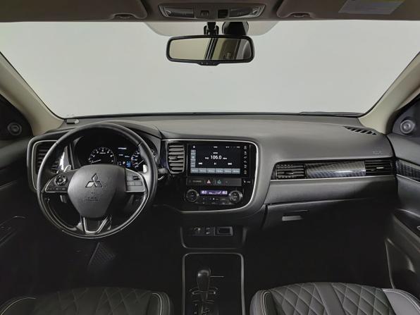 Mitsubishi Outlander III Рестайлинг 3 с пробегом 2022 года, цена 3 190 000 рублей, 37832 км, внедорожник, Автокод Объявления