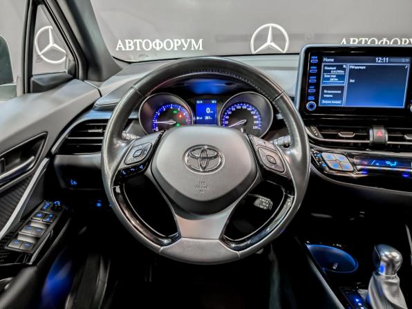Toyota C-HR I Рестайлинг с пробегом 2021 года, цена 2 750 000 рублей, 53860 км, внедорожник, Автокод Объявления