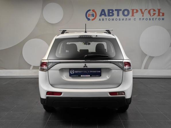 Mitsubishi Outlander III с пробегом 2013 года, цена 1 045 000 рублей, 230445 км, внедорожник, Автокод Объявления