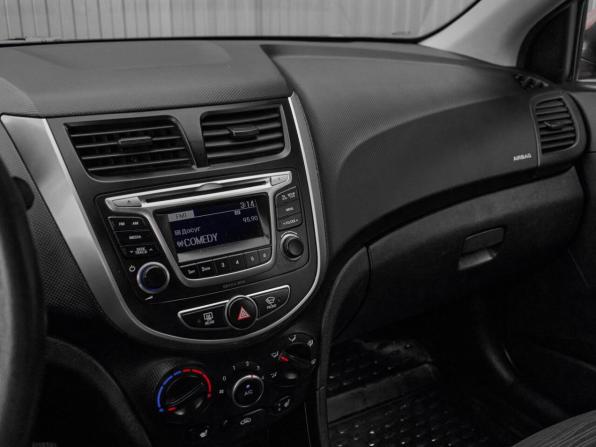 Hyundai Solaris I Рестайлинг с пробегом 2015 года, цена 1 160 000 рублей, 105220 км, хэтчбек, Автокод Объявления