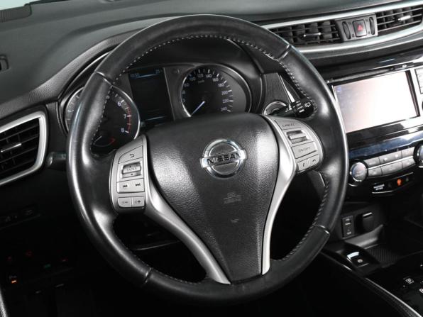Nissan Qashqai II с пробегом 2016 года, цена 1 729 000 рублей, 158823 км, внедорожник, Автокод Объявления