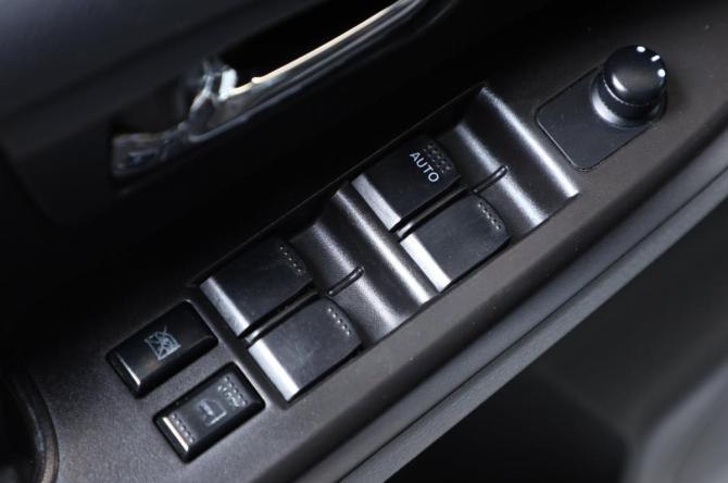 Suzuki SX4 I (Classic) Рестайлинг с пробегом 2010 года, цена 739 000 рублей, 253000 км, хэтчбек, Автокод Объявления