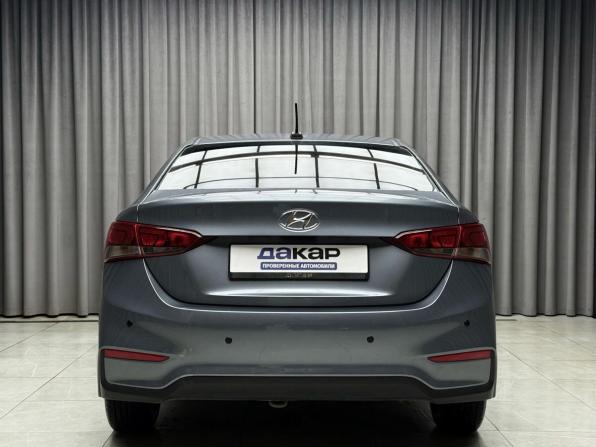 Hyundai Solaris II с пробегом 2017 года, цена 1 099 000 рублей, 134137 км, седан, Автокод Объявления