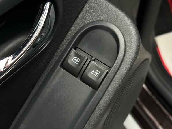 Renault Duster I Рестайлинг с пробегом 2019 года, цена 1 455 000 рублей, 72727 км, внедорожник, Автокод Объявления
