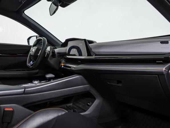 Changan UNI-V I с пробегом 2023 года, цена 2 150 000 рублей, 60110 км, лифтбек, Автокод Объявления