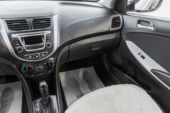Hyundai Solaris I Рестайлинг с пробегом 2016 года, цена 1 199 000 рублей, 196000 км, седан, Автокод Объявления