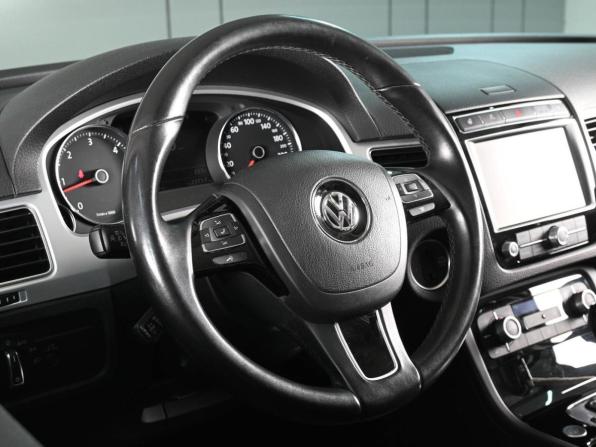 Volkswagen Touareg II Рестайлинг с пробегом 2017 года, цена 3 719 000 рублей, 86356 км, внедорожник, Автокод Объявления