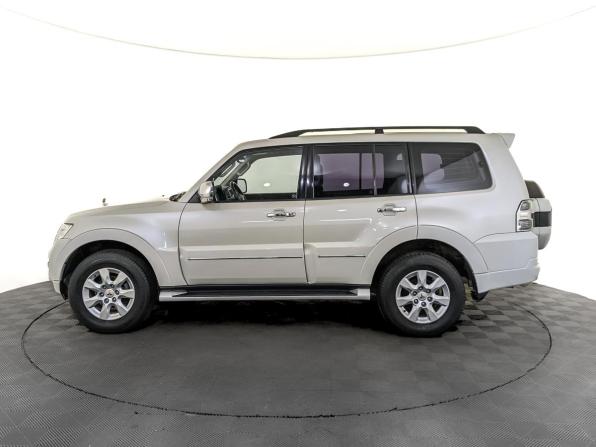 Mitsubishi Pajero IV Рестайлинг 2 с пробегом 2021 года, цена 4 350 000 рублей, 30244 км, внедорожник, Автокод Объявления