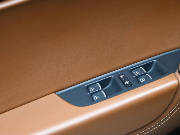 Volkswagen Touareg II с пробегом 2013 года, цена 2 429 900 рублей, 157450 км, внедорожник, Автокод Объявления
