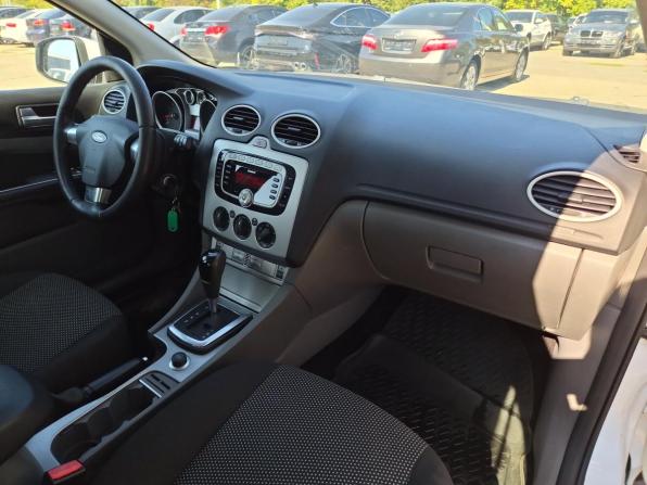 Ford Focus II Рестайлинг с пробегом 2011 года, цена 688 000 рублей, 173363 км, хэтчбек, Автокод Объявления