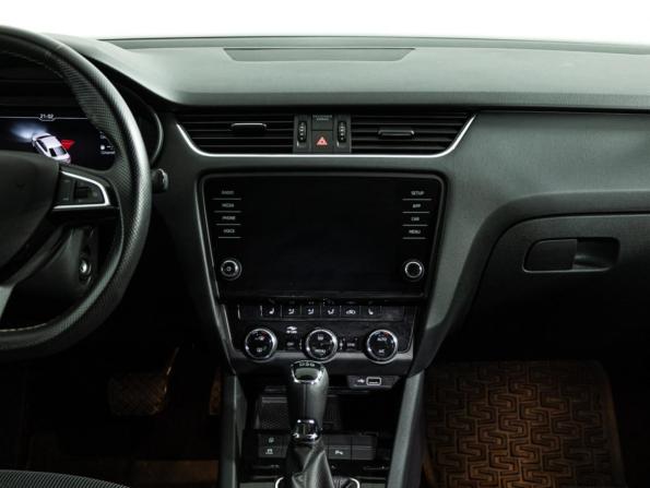 Skoda Octavia III (A7) Рестайлинг с пробегом 2019 года, цена 2 149 700 рублей, 124250 км, лифтбек, Автокод Объявления