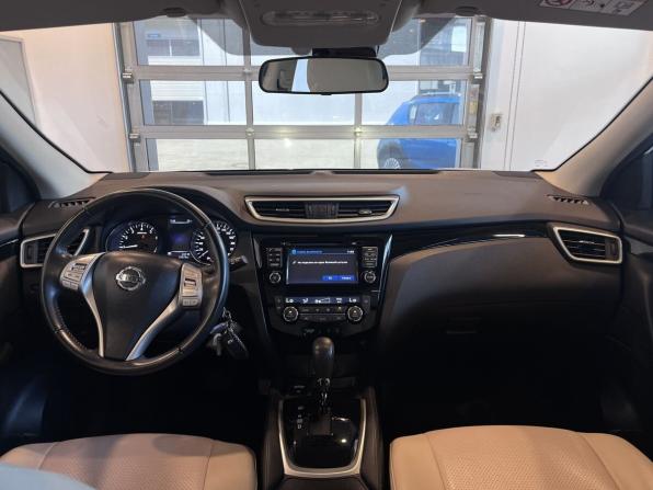 Nissan Qashqai II с пробегом 2016 года, цена 2 045 000 рублей, 27673 км, внедорожник, Автокод Объявления