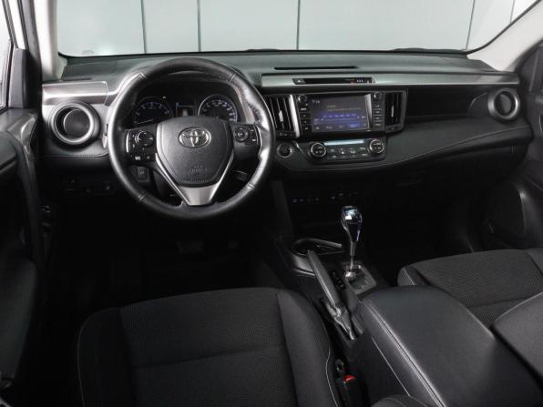 Toyota RAV4 IV (XA40) Рестайлинг с пробегом 2018 года, цена 2 600 000 рублей, 159452 км, внедорожник, Автокод Объявления