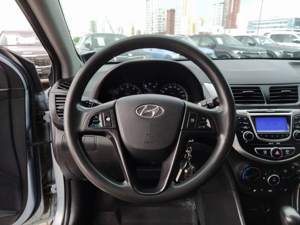 Hyundai Solaris I с пробегом 2012 года, цена 819 000 рублей, 144241 км, седан, Автокод Объявления