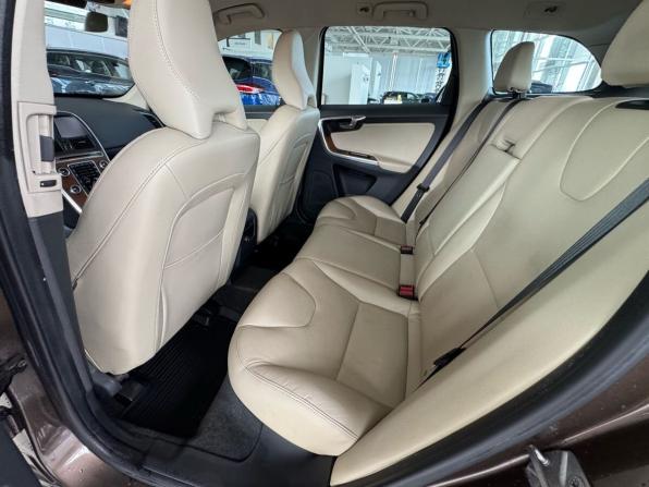 Volvo XC60 I Рестайлинг с пробегом 2015 года, цена 1 859 000 рублей, 226165 км, внедорожник, Автокод Объявления