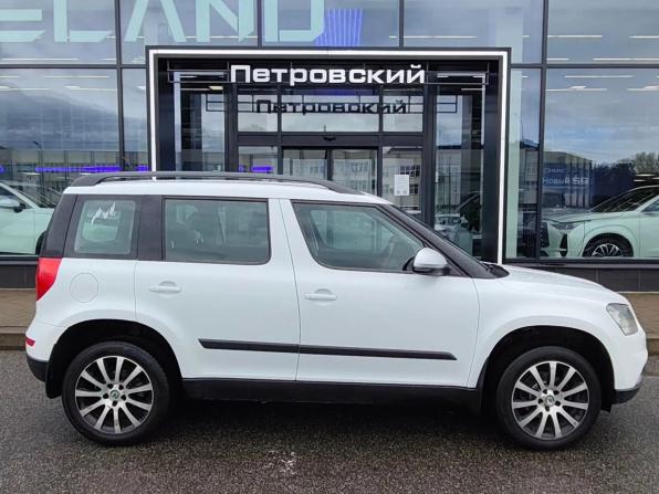 Skoda Yeti I Рестайлинг с пробегом 2017 года, цена 1 250 000 рублей, 221401 км, внедорожник, Автокод Объявления