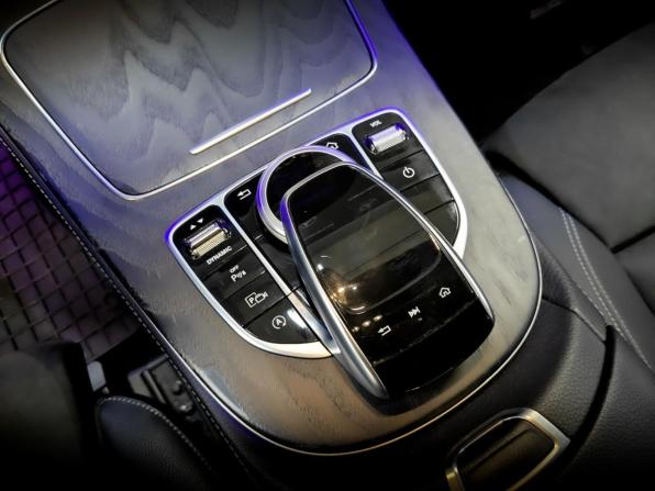 Mercedes-Benz E-Класс V (W213 S213 C238) с пробегом 2019 года, цена 3 900 000 рублей, 62995 км, седан, Автокод Объявления